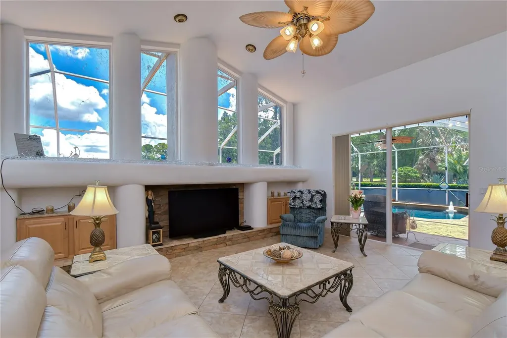 3810 Turkey Oak Drive Valrico FL 33596