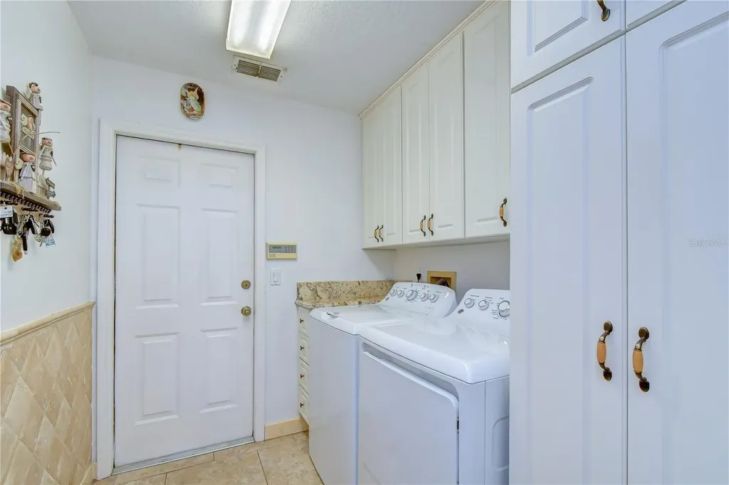 3810 Turkey Oak Drive Valrico FL 33596