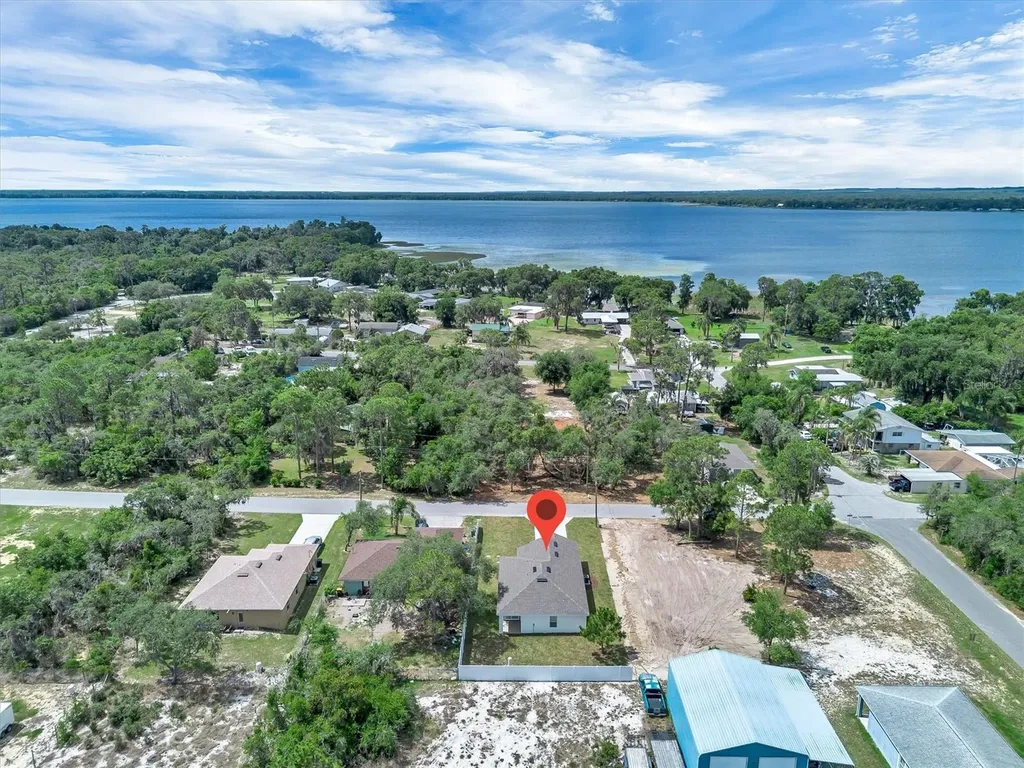 3907 Adell Road Lake Wales FL 33898