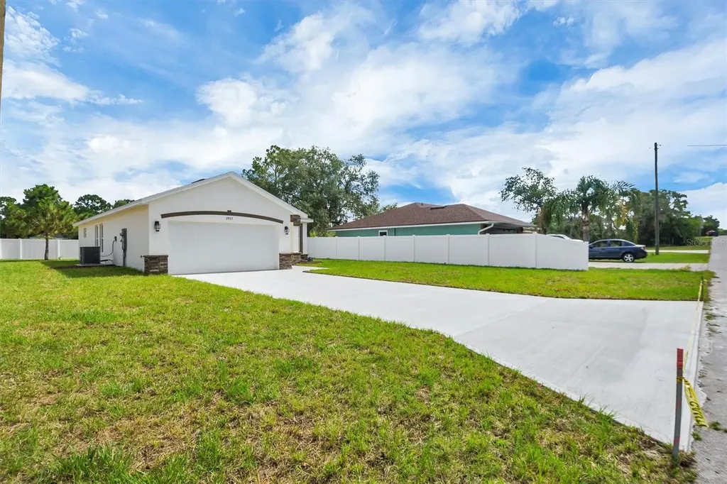 3907 Adell Road Lake Wales FL 33898