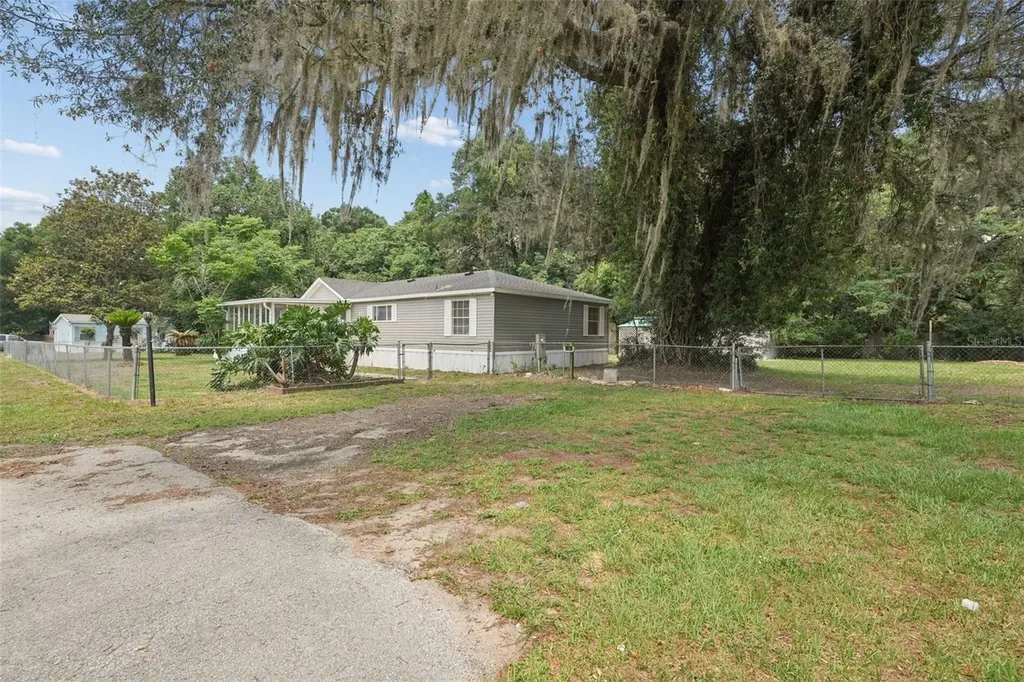 9101 SW 33rd Court Ocala FL 34476
