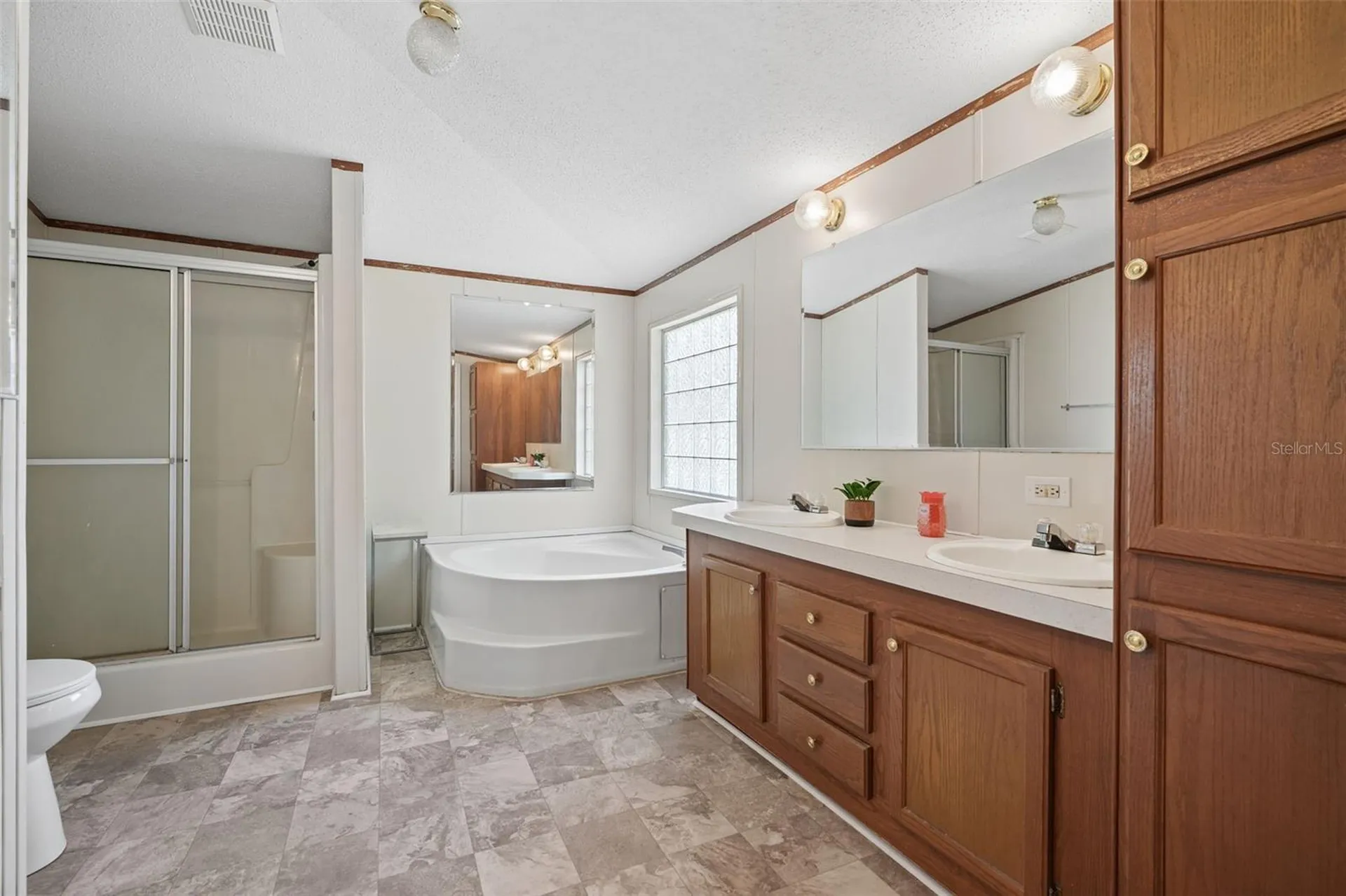 9101 SW 33rd Court Ocala FL 34476