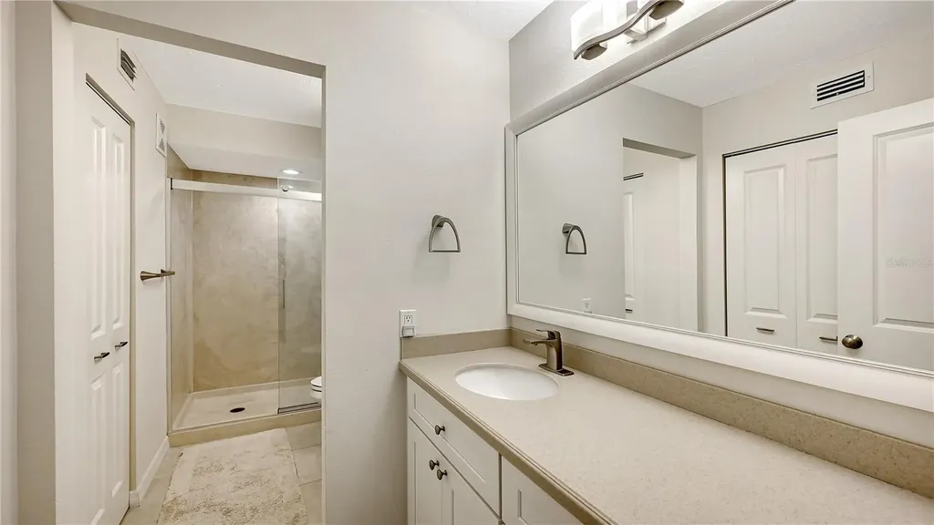4729 Winslow Beacon Sarasota FL 34235