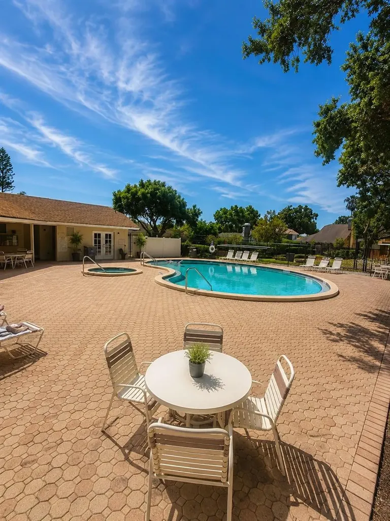 1859 Springwood Circle N Clearwater FL 33763