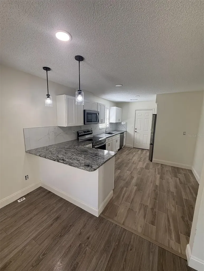 1859 Springwood Circle N Clearwater FL 33763
