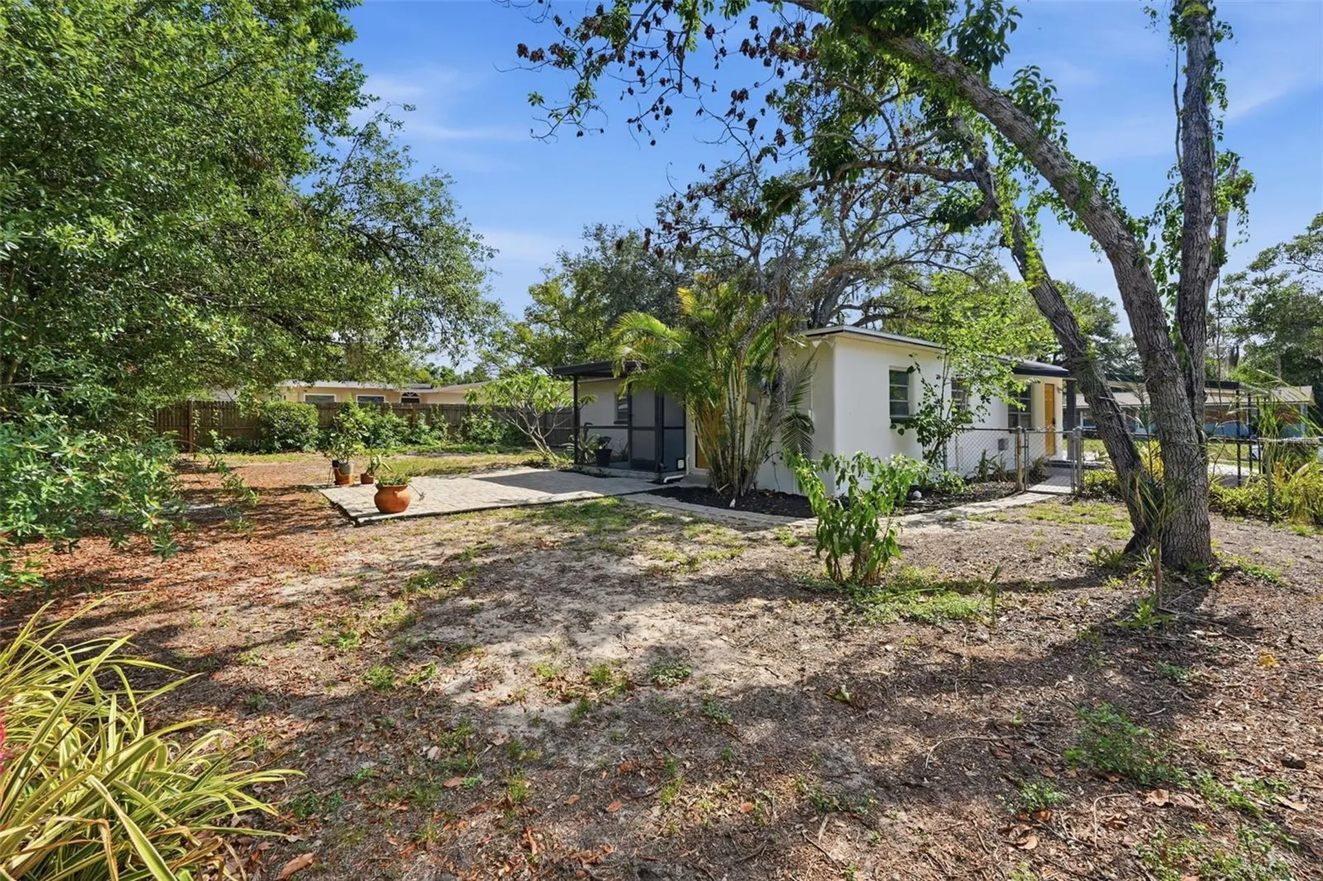 8017 Cardinal Drive Tampa FL 33617