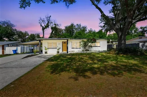 8017 Cardinal Drive Tampa FL 33617