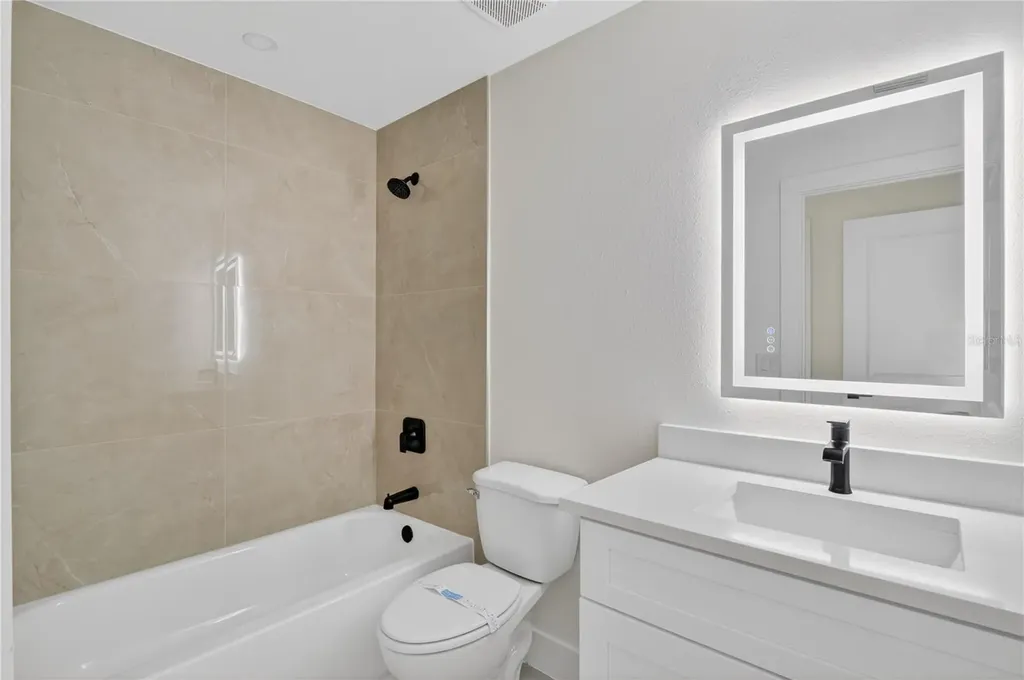 211 NE 31st Street Cape Coral FL 33909