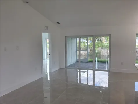 211 NE 31st Street Cape Coral FL 33909