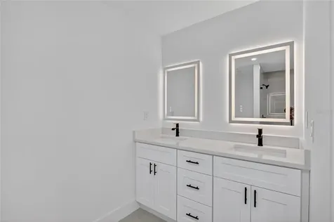 211 NE 31st Street Cape Coral FL 33909