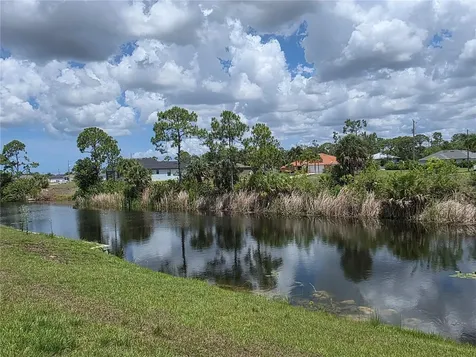 211 NE 31st Street Cape Coral FL 33909