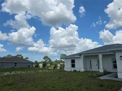 211 NE 31st Street Cape Coral FL 33909