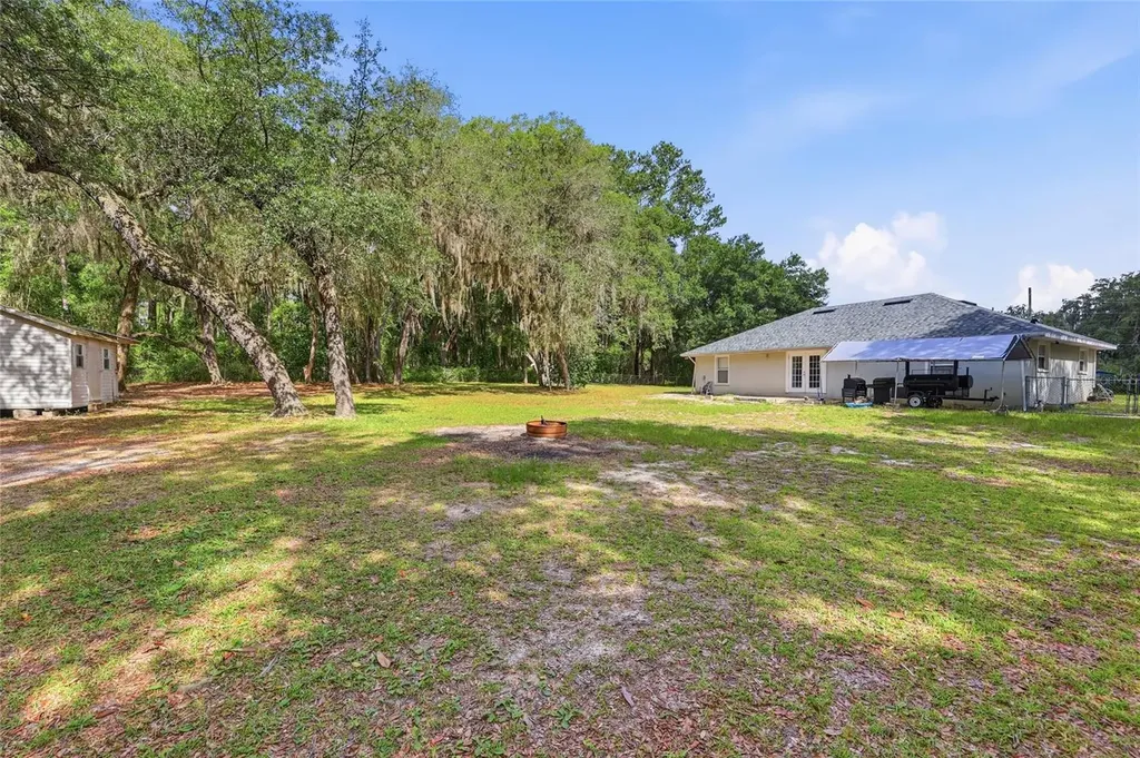 24621 SE 101st Avenue Hawthorne FL 32640