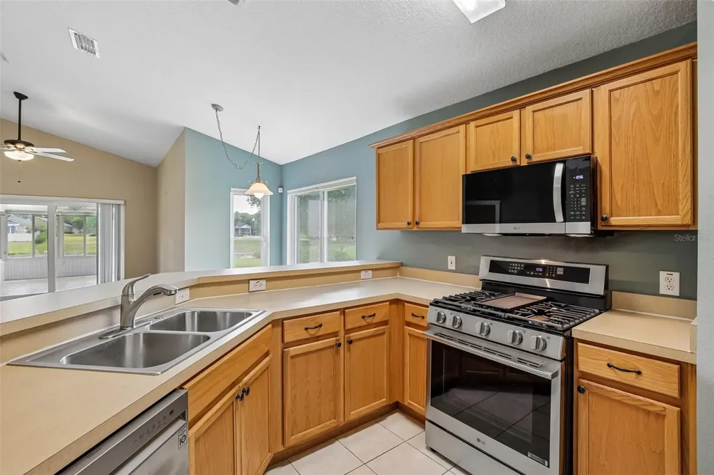 7723 Bristol Park Drive Apollo Beach FL 33572
