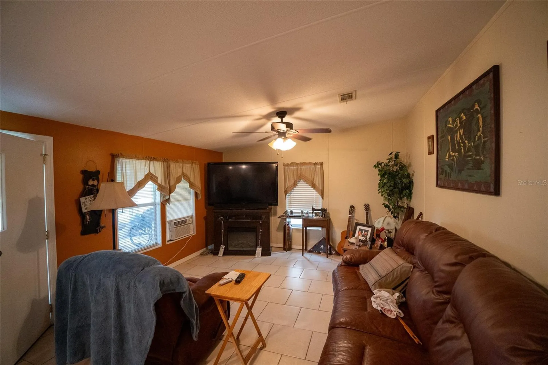 1809 E Holiday Drive Lorida FL 33857