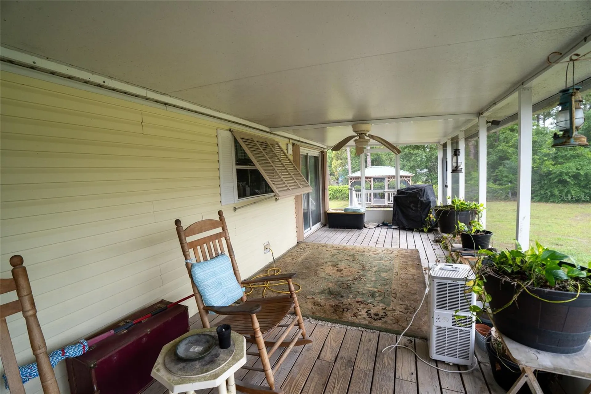 1809 E Holiday Drive Lorida FL 33857
