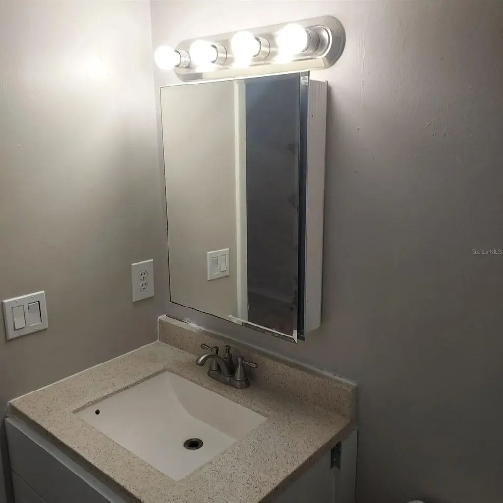 3956 Tumble Wood Trail Tampa FL 33613