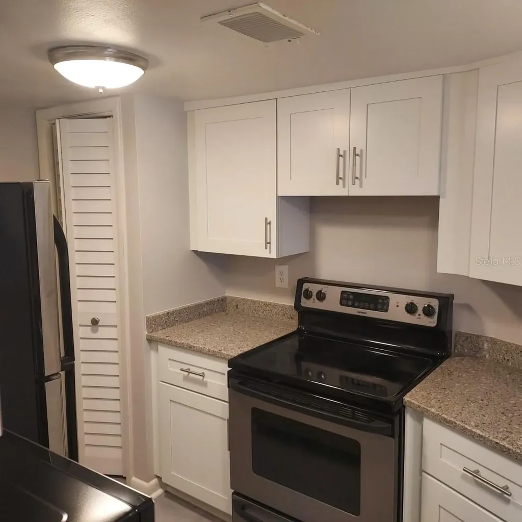3956 Tumble Wood Trail Tampa FL 33613
