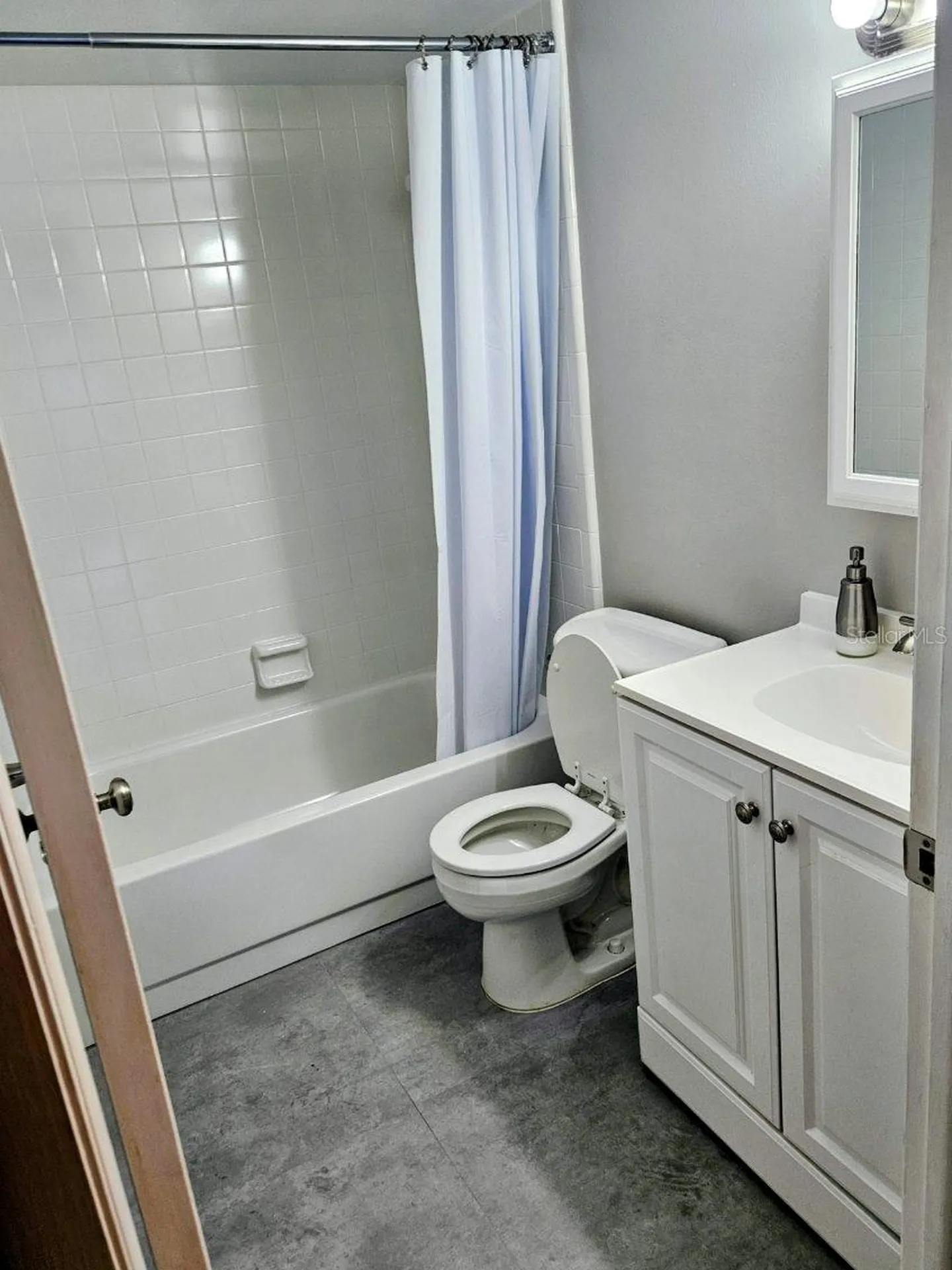 3956 Tumble Wood Trail Tampa FL 33613