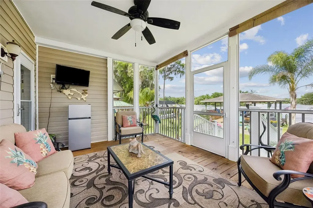 329 Paradise Circle Satsuma FL 32189