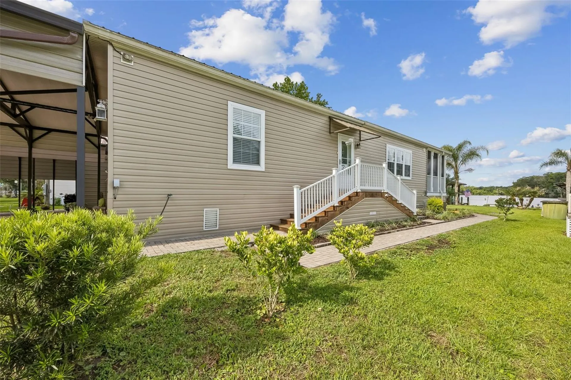 329 Paradise Circle Satsuma FL 32189