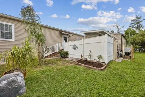 329 Paradise Circle Satsuma FL 32189