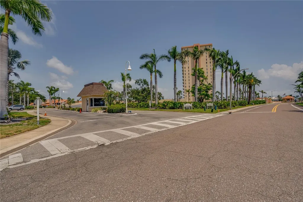 4900 Brittany Drive S St Petersburg FL 33715