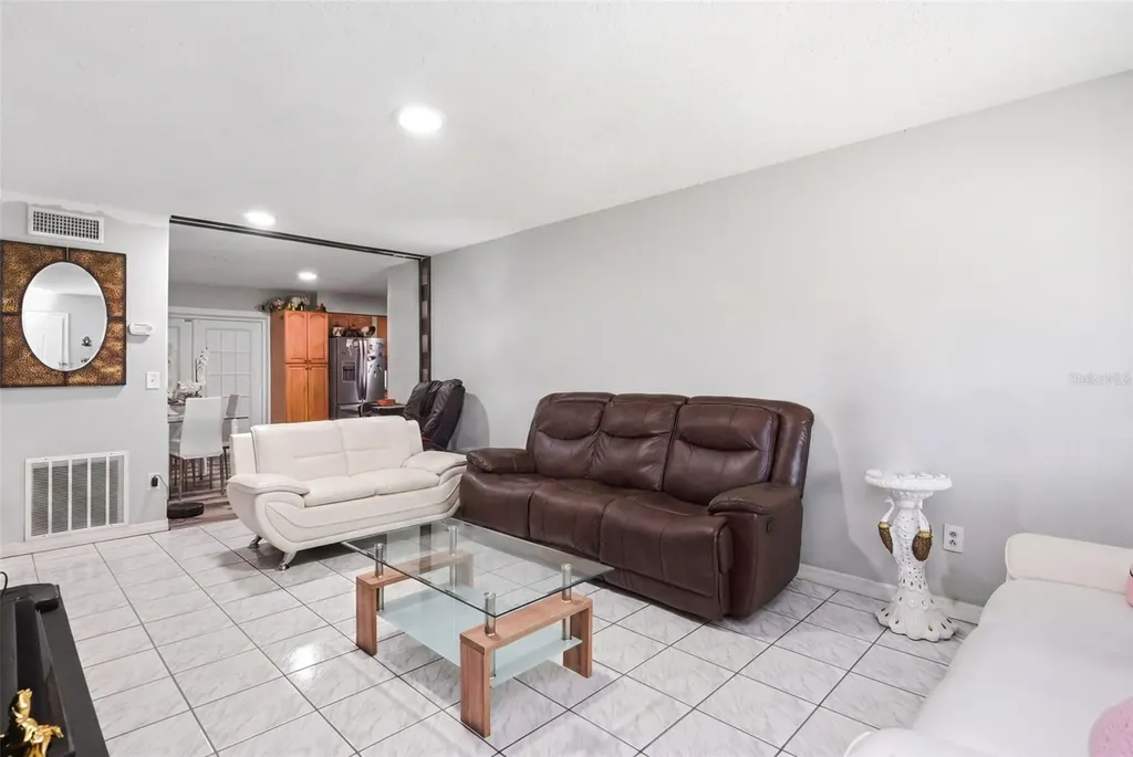 6 Viola Street Kissimmee FL 34741