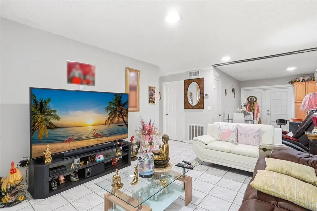 6 Viola Street Kissimmee FL 34741