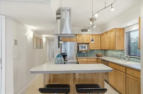 6804 Gulf Drive Holmes Beach FL 34217