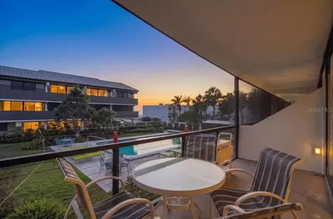 6804 Gulf Drive Holmes Beach FL 34217
