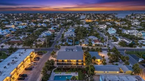 6804 Gulf Drive Holmes Beach FL 34217