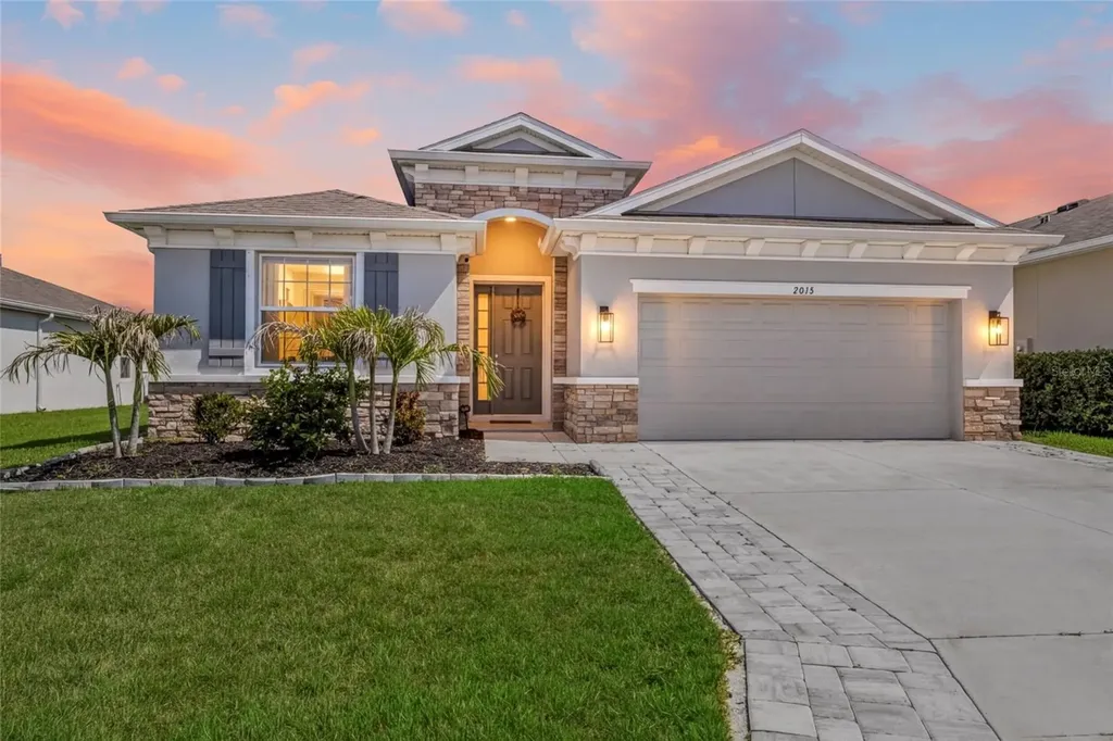 2013 Midnight Pearl Drive Sarasota FL 34240