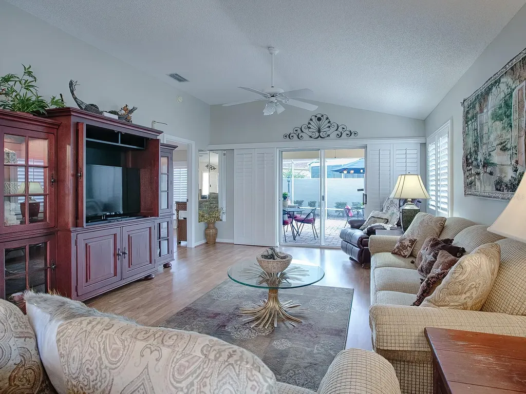 1129 Santa Cruz Drive The Villages FL 32162