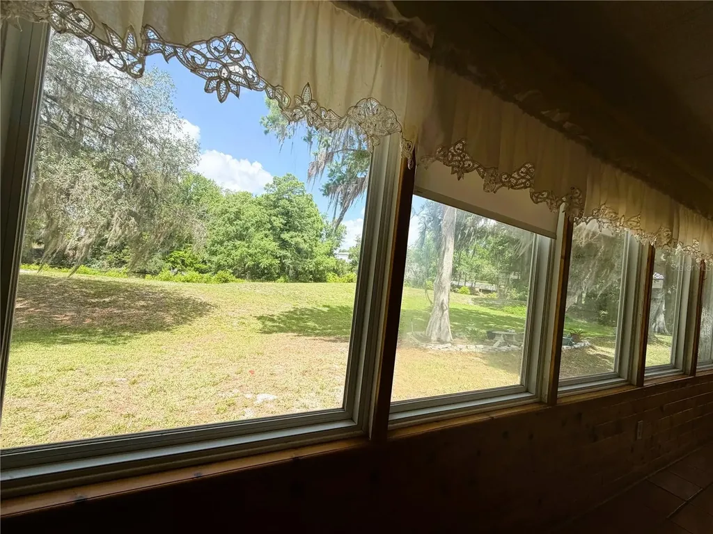 127 Royal Palm Drive Leesburg FL 34748
