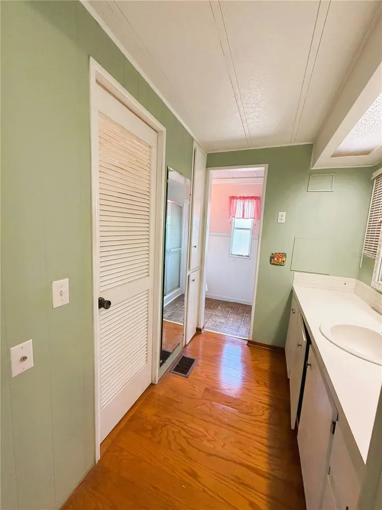127 Royal Palm Drive Leesburg FL 34748