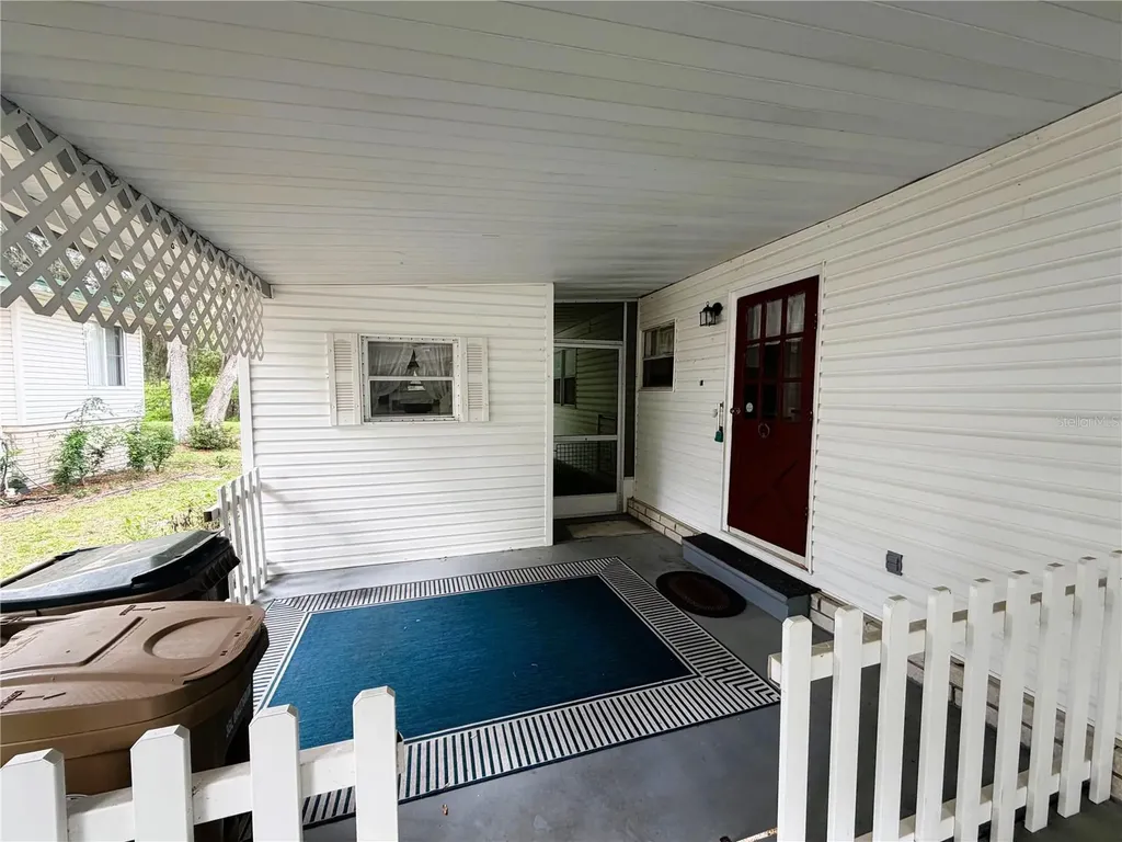 127 Royal Palm Drive Leesburg FL 34748