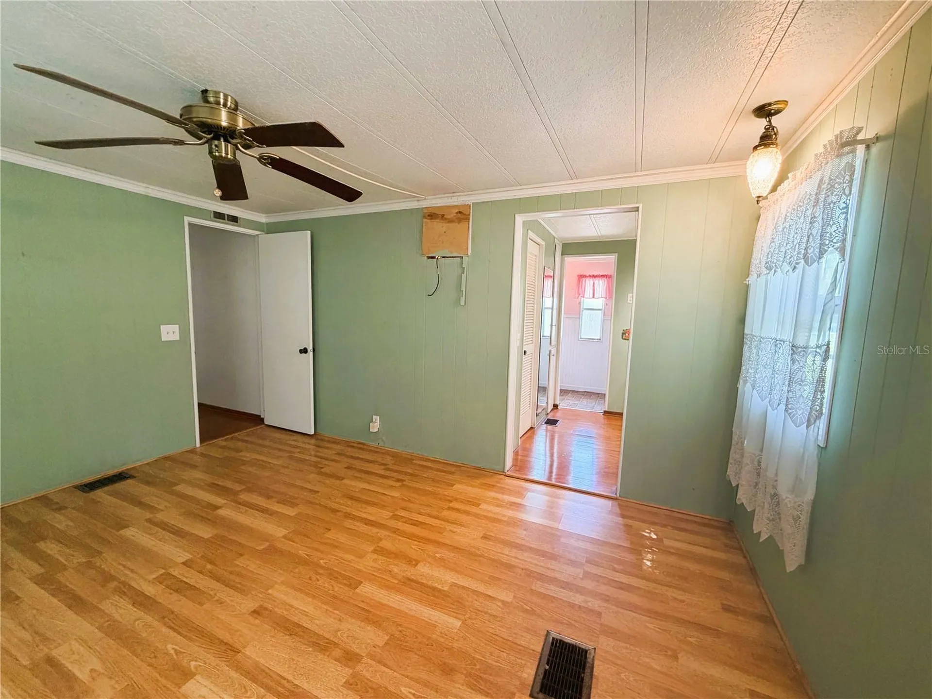 127 Royal Palm Drive Leesburg FL 34748