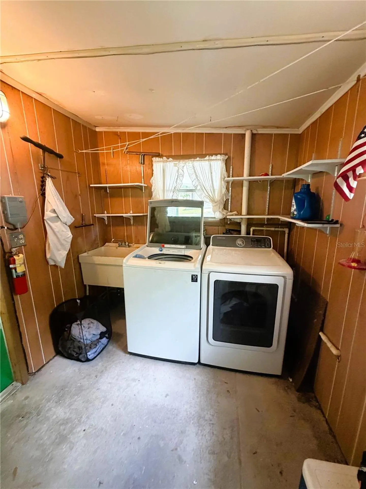 127 Royal Palm Drive Leesburg FL 34748