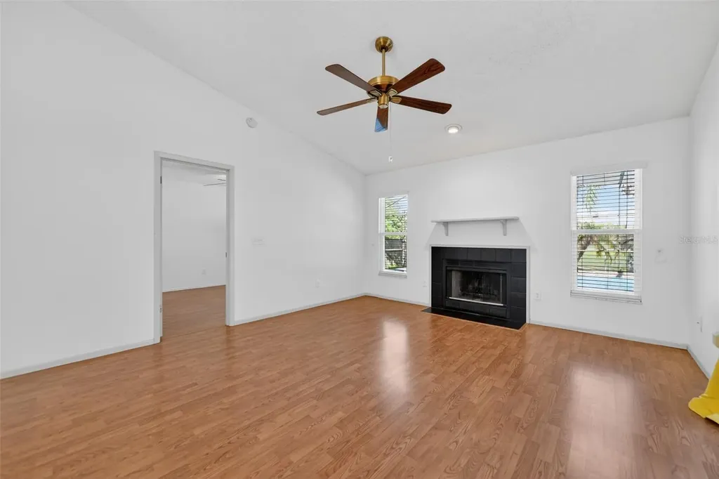 7632 Lakeside Woods Drive Orlando FL 32810