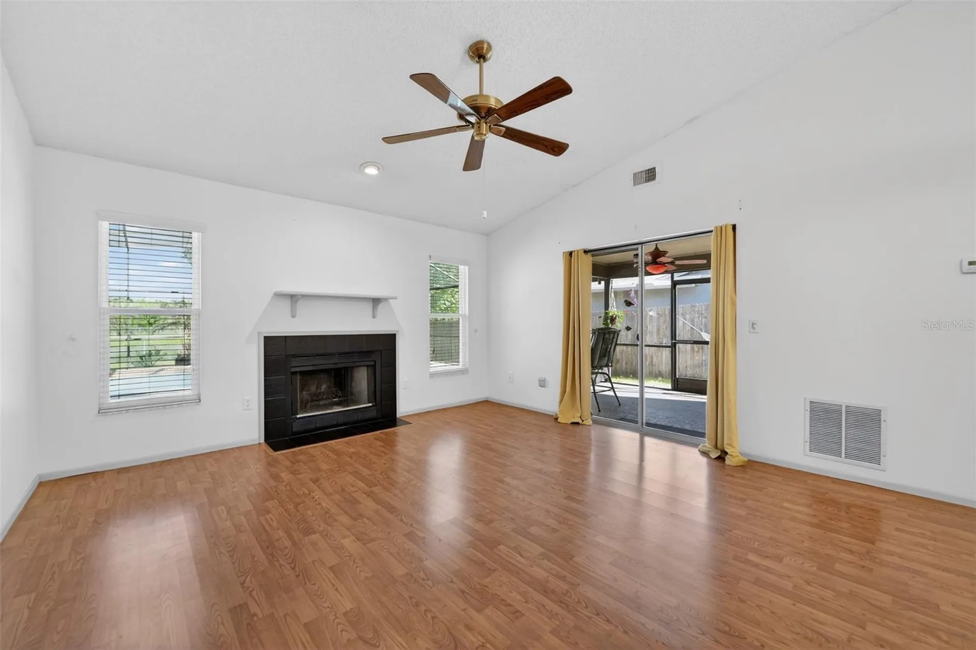 7632 Lakeside Woods Drive Orlando FL 32810