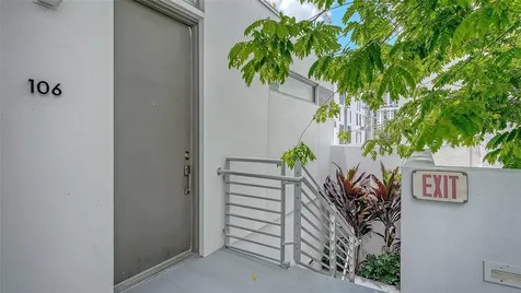 1350 5th Street Sarasota FL 34236