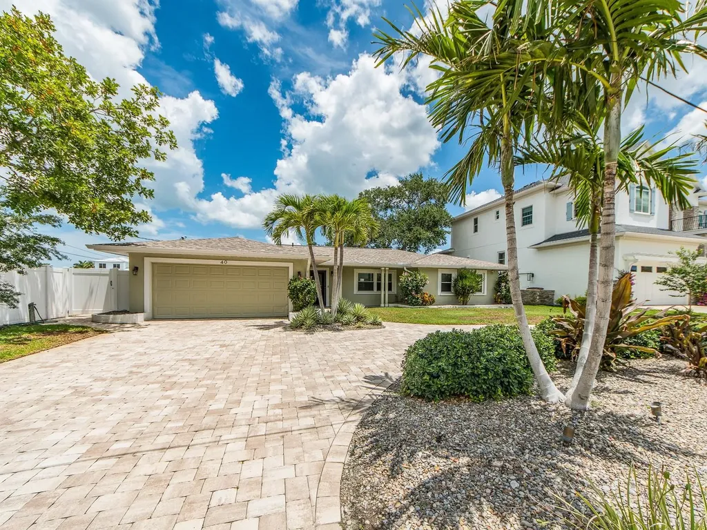 40 Sunset Bay Drive Belleair FL 33756