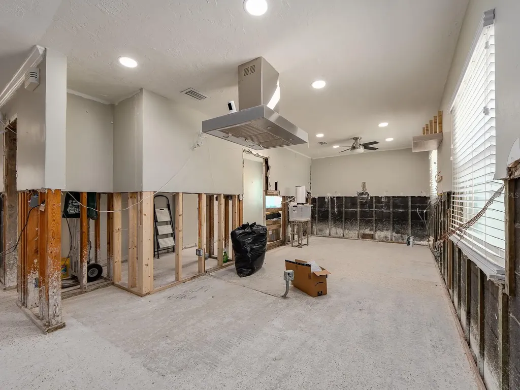 40 Sunset Bay Drive Belleair FL 33756