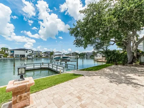 40 Sunset Bay Drive Belleair FL 33756