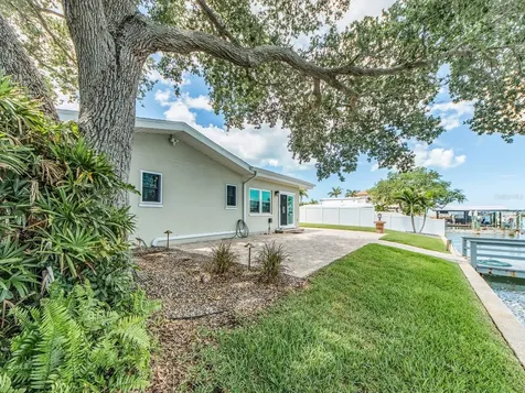 40 Sunset Bay Drive Belleair FL 33756
