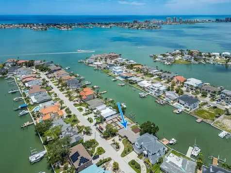 40 Sunset Bay Drive Belleair FL 33756