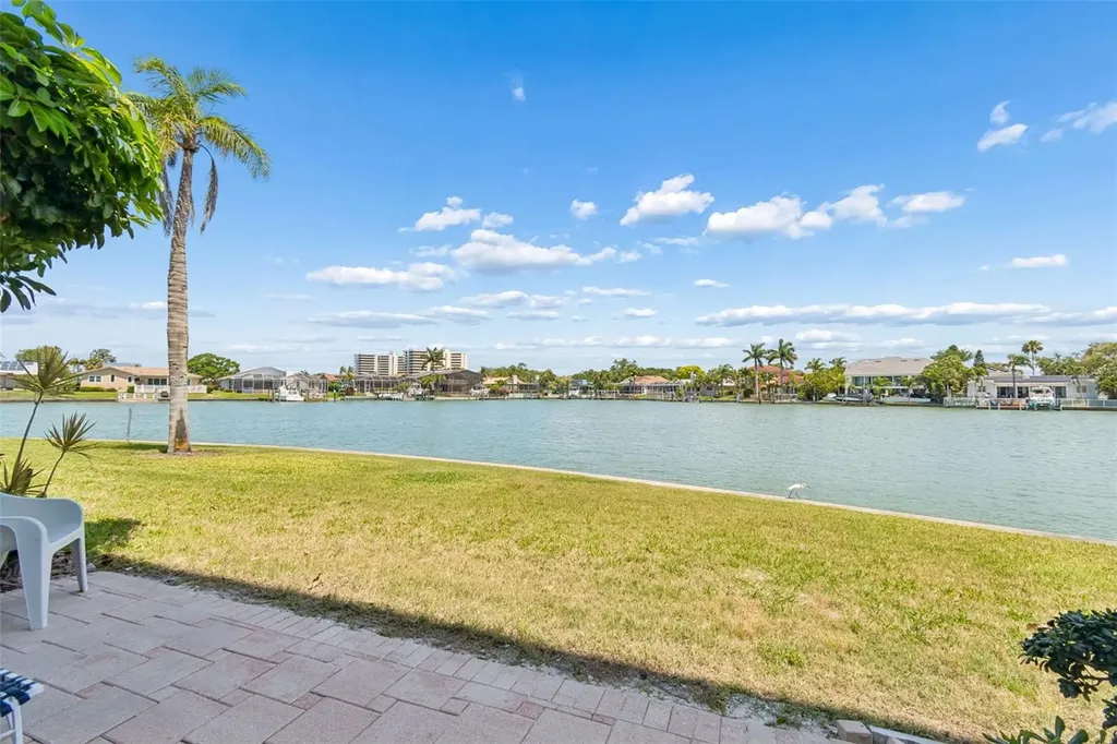 5955 30th Avenue S Gulfport FL 33707