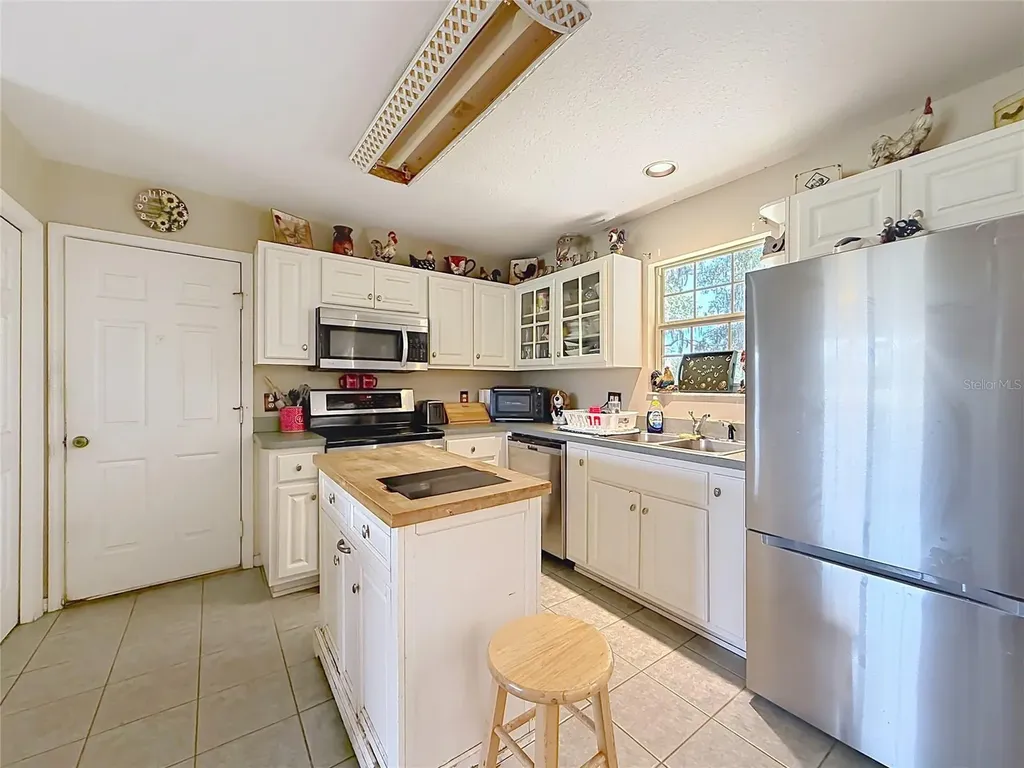 20540 SW 5th Place Dunnellon FL 34431