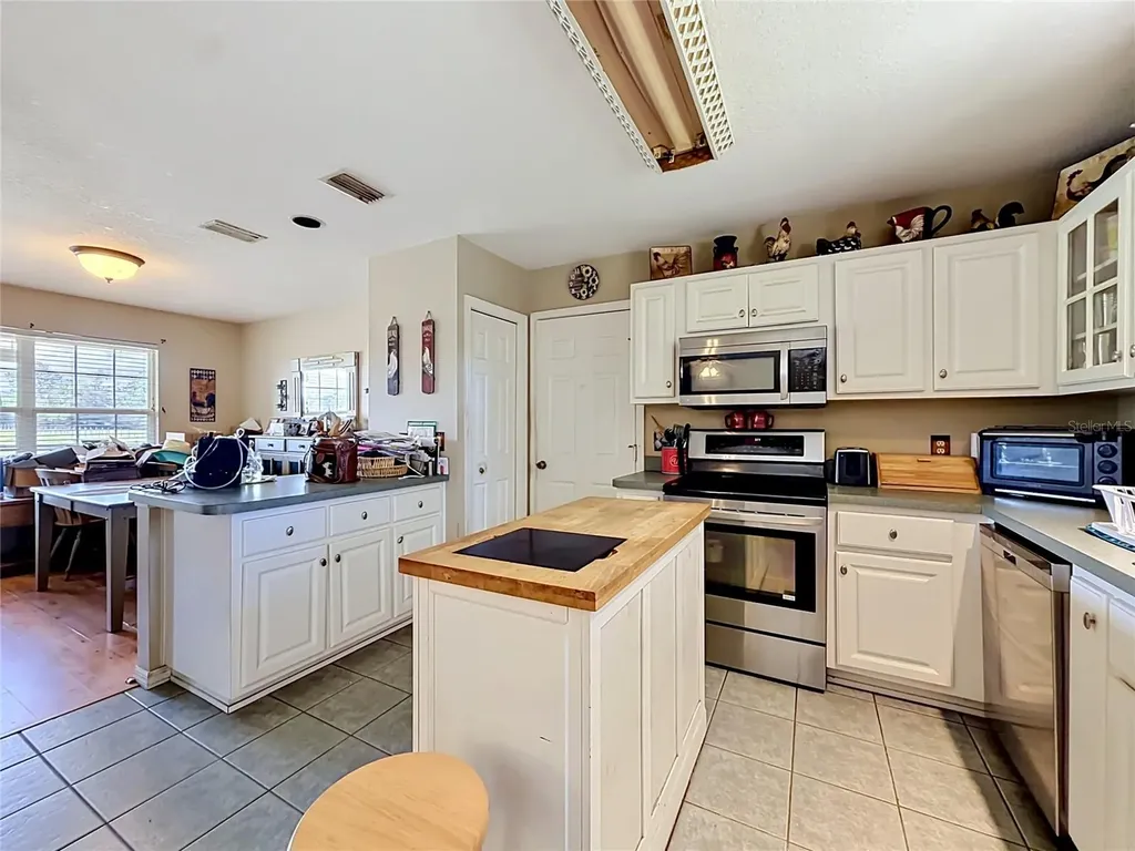 20540 SW 5th Place Dunnellon FL 34431